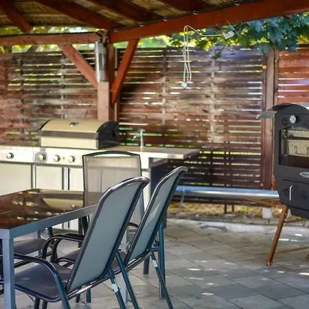 Holiday Resorts Otel Balatonszarszo