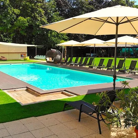 Holiday Resorts Otel Balatonszarszo