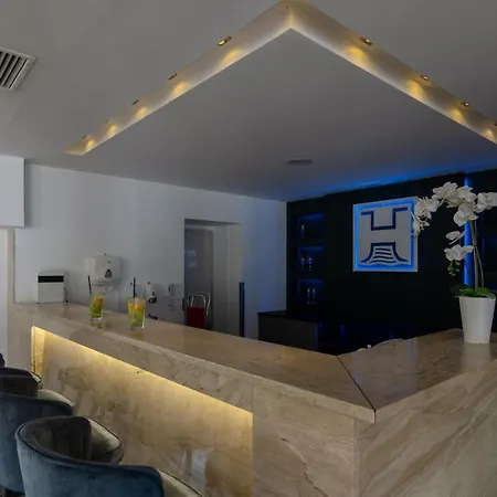 Holiday Resorts Balatonszarszo