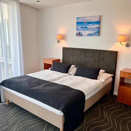 Otel Holiday Resorts 3*