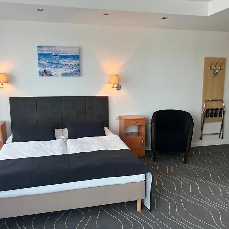 Holiday Resorts Balatonszarszo