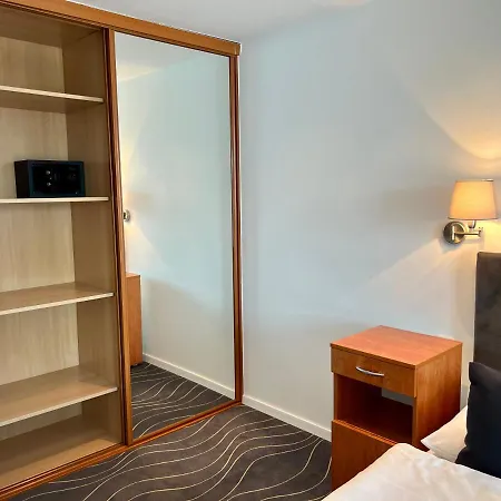 Holiday Resorts 3* Balatonszarszo