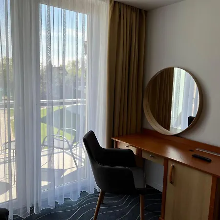 Otel Holiday Resorts 3*