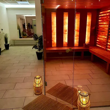 Holiday Resorts Otel Balatonszarszo