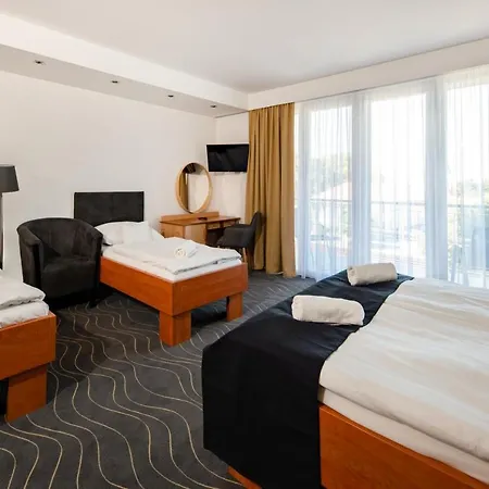 Отель Holiday Resorts 3*