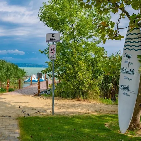 Hotel Holiday Resorts Balatonszarszo