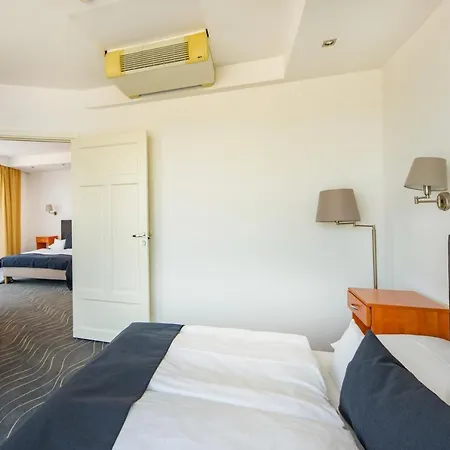 Holiday Resorts Балатонсарсо