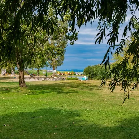 Holiday Resorts Balatonszarszo