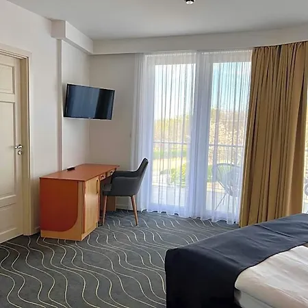 Holiday Resorts 3* 발라톤사르소