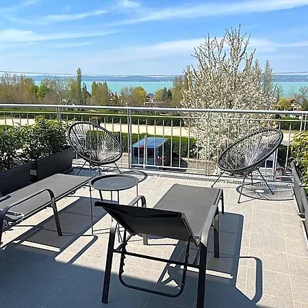 Holiday Resorts 3* 발라톤사르소