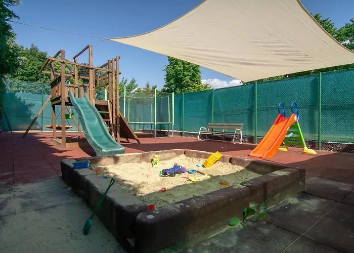 Holiday Resorts Hotel 3*