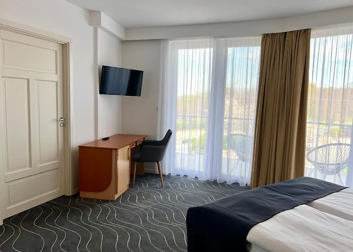Hotel Holiday Resorts 3*