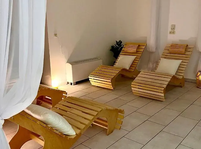 Holiday Resorts Hotel