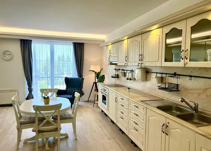 Hotel Holiday Resorts